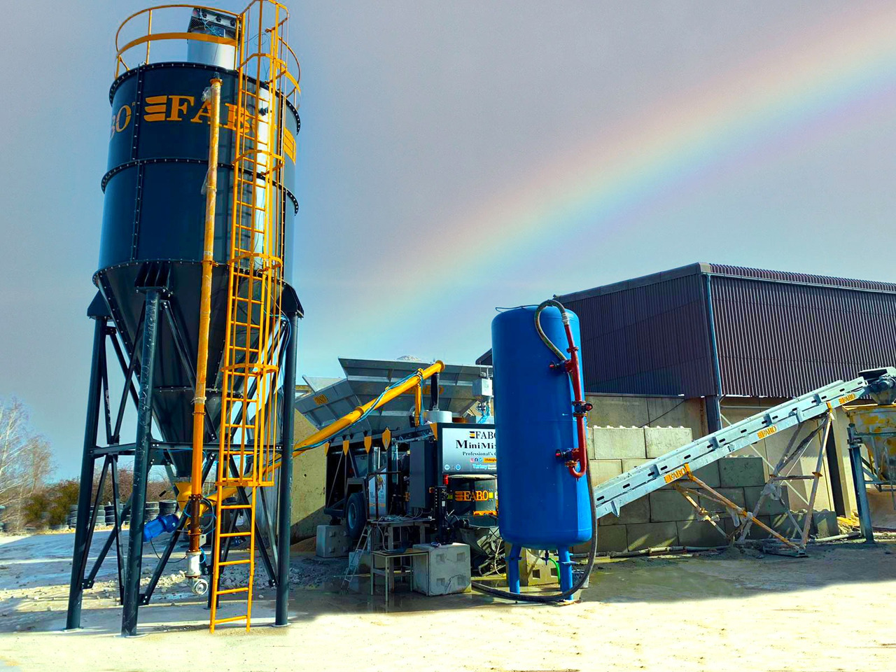 FABO mobile concrete batching plant - Concrete plant: picture 1 FABO mobile concrete batching plant - Concrete plant: picture 1