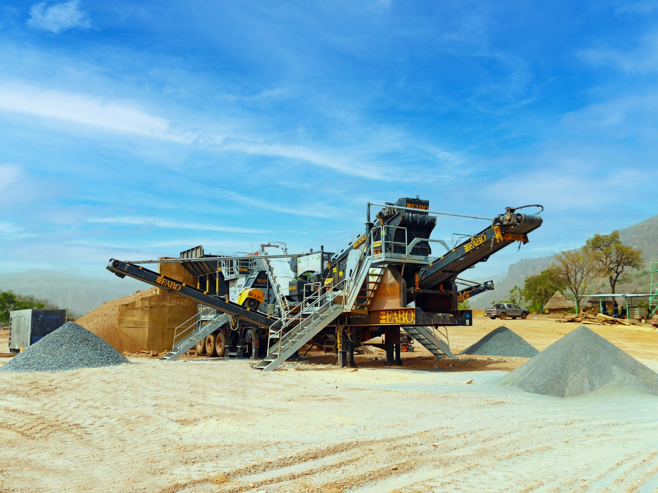 FABO mobile jaw crusher - Mobile crusher: picture 1 FABO mobile jaw crusher - Mobile crusher: picture 1