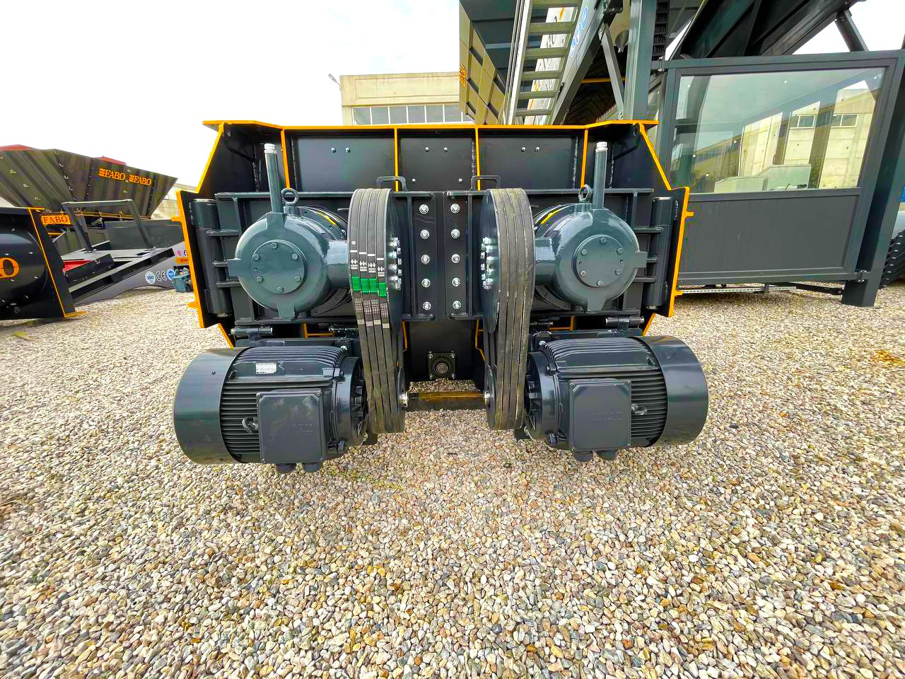 FABO twin shaft mixer - Concrete mixer: picture 3 FABO twin shaft mixer - Concrete mixer: picture 3