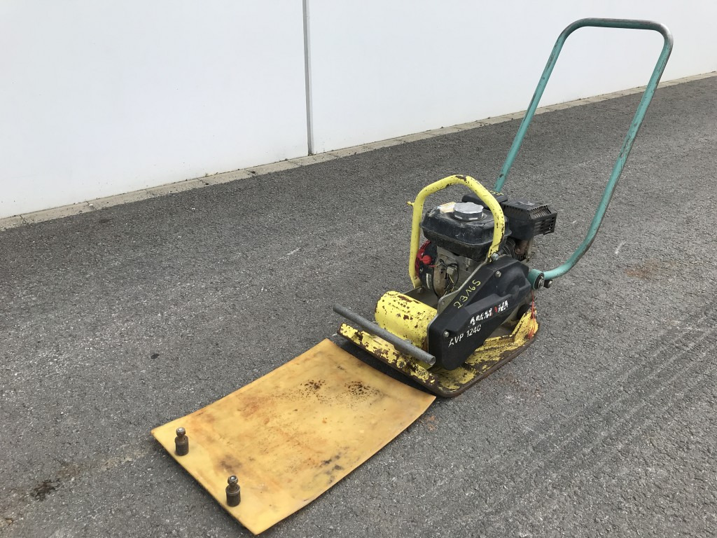 Ammann Rüttelplatte AVP 1240 Gummimatte - Vibratory plate: picture 4 Ammann Rüttelplatte AVP 1240 Gummimatte - Vibratory plate: picture 4