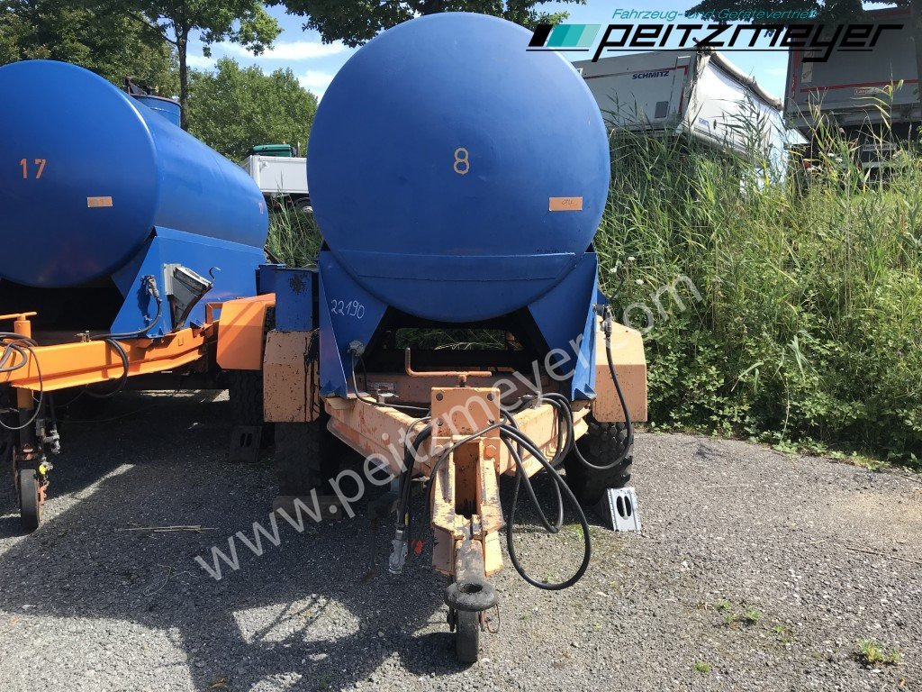 BATHE Tandemanhänger Bitum / Teerkocher 3,5 m³ - Tank trailer: picture 4 BATHE Tandemanhänger Bitum / Teerkocher 3,5 m³ - Tank trailer: picture 4