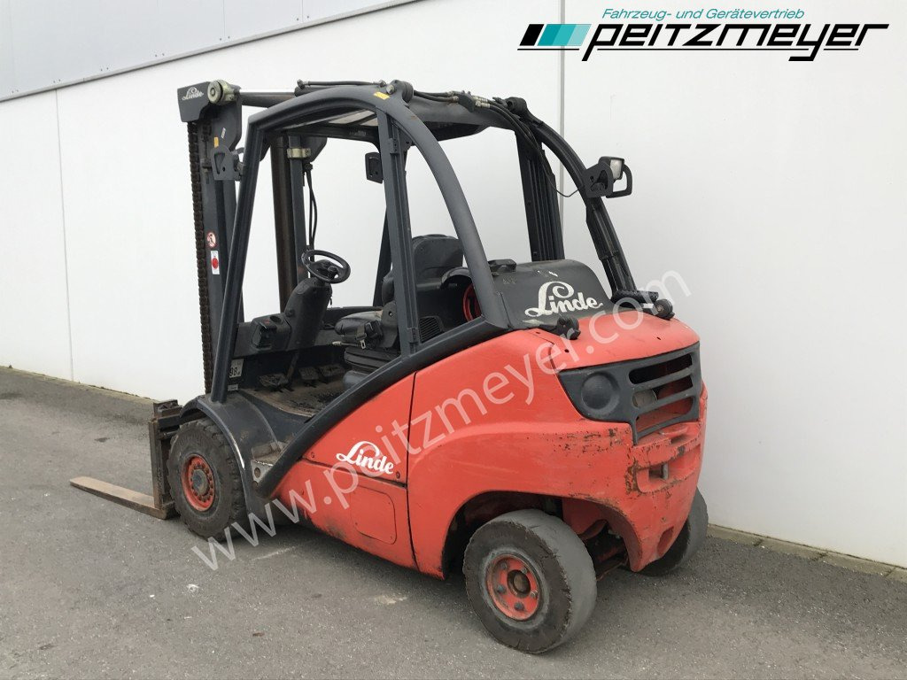 LINDE Gabelstapler H 35 T Gas + Seitenschieber - LPG forklift: picture 4 LINDE Gabelstapler H 35 T Gas + Seitenschieber - LPG forklift: picture 4