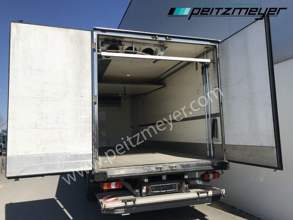 Refrigerator truck MERCEDES-BENZ Atego 1530 L Tiefkühlkoffer m. LBW, Thermoking T 1200 faltb. LBW 1,5 t., Seitentür, Trennwand: picture 14