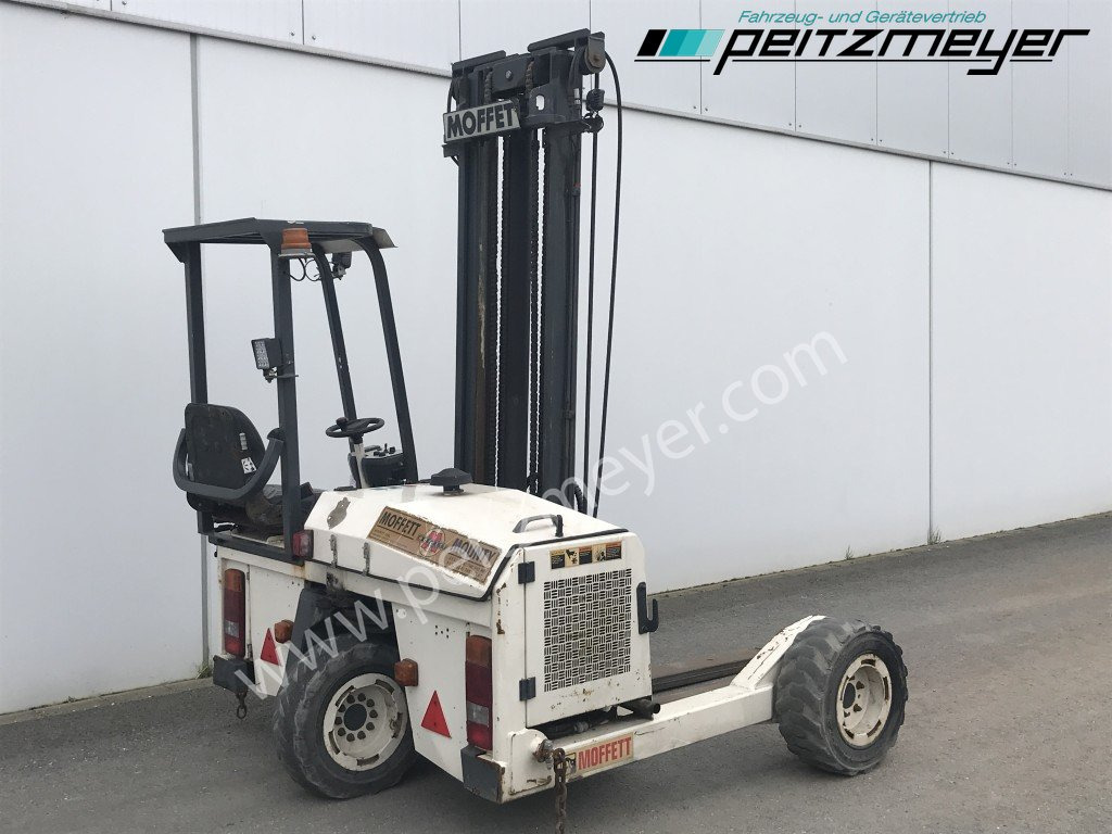 Moffett Mitnahmestapler M 2003 STM Allrad - Truck mounted forklift: picture 4 Moffett Mitnahmestapler M 2003 STM Allrad - Truck mounted forklift: picture 4
