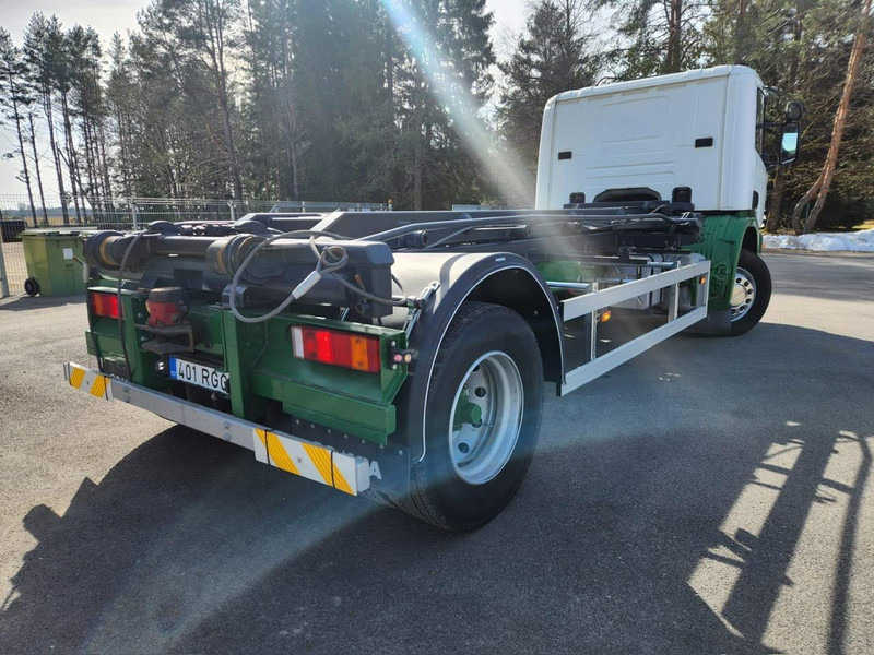 Scania P94 DB4X2LB - Cable system truck: picture 3 Scania P94 DB4X2LB - Cable system truck: picture 3