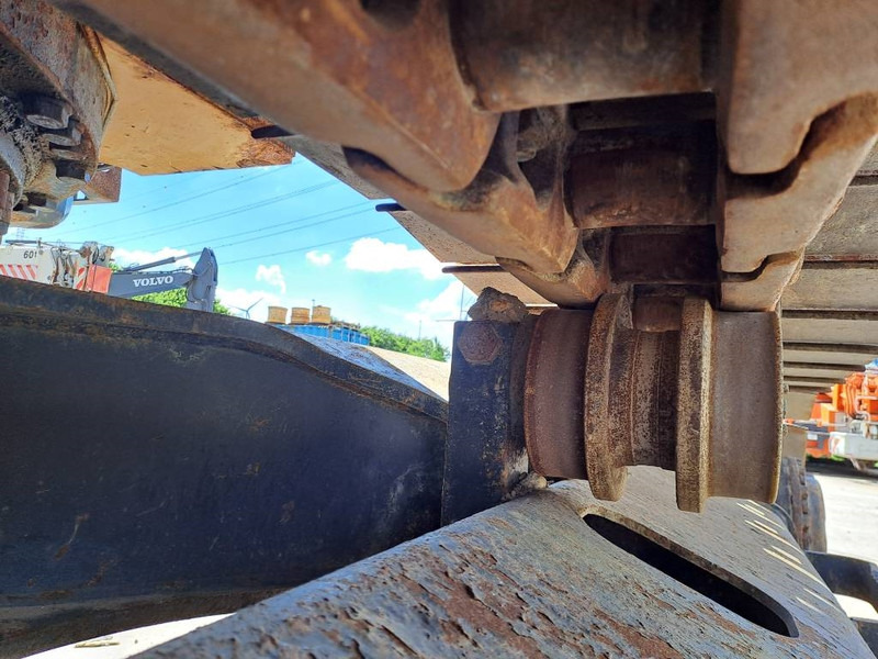 Crawler excavator Cat 330FL N: picture 13