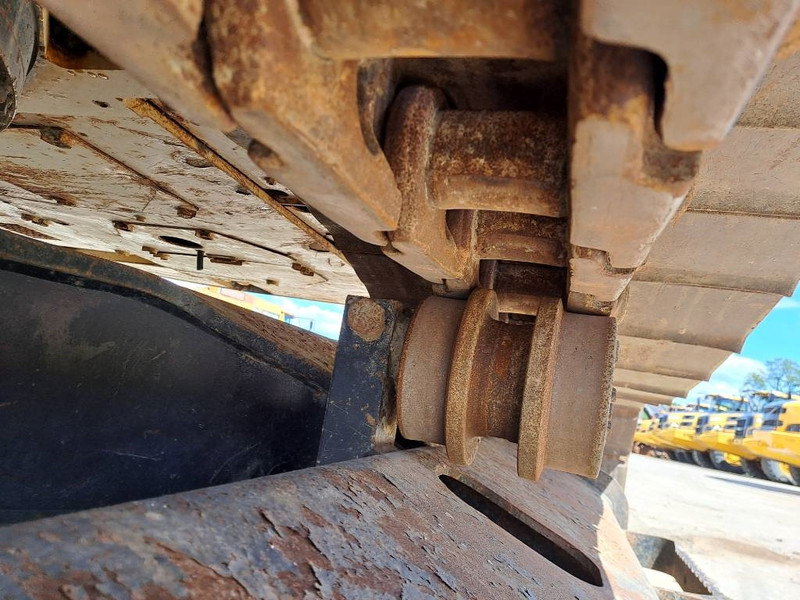 Crawler excavator Cat 330FL N: picture 16