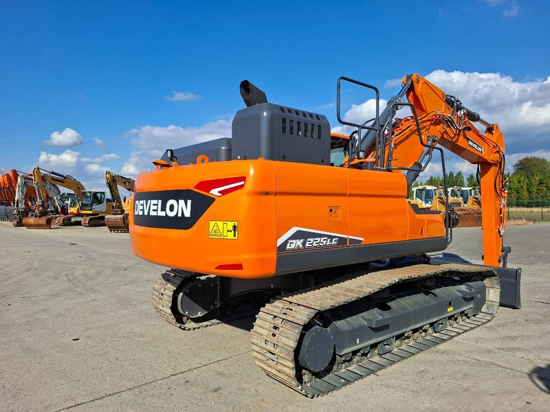 Develon DX 225 LC-7 - Crawler excavator: picture 4 Develon DX 225 LC-7 - Crawler excavator: picture 4
