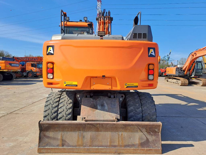 Doosan DX140W-5 - Wheel excavator: picture 3 Doosan DX140W-5 - Wheel excavator: picture 3