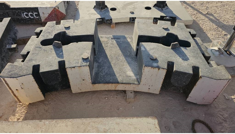 All terrain crane Grove GMK4100L-1 (2pcs available - Qatar): picture 18