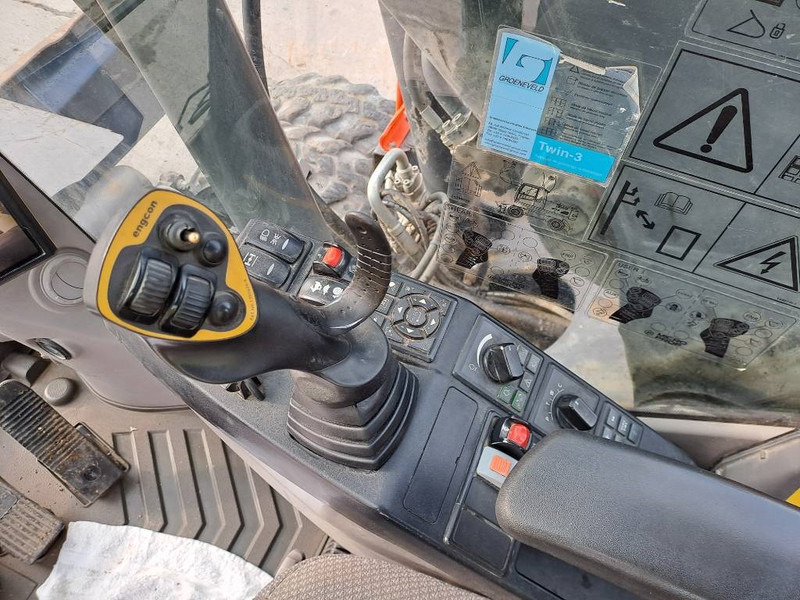 Wheel excavator Volvo EWR150E + Engcon Rototilt: picture 19 Wheel excavator Volvo EWR150E + Engcon Rototilt: picture 19