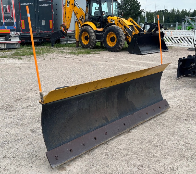 CATERPILLAR Angle blade 177-1990 - Blade for Skid steer loader: picture 4 CATERPILLAR Angle blade 177-1990 - Blade for Skid steer loader: picture 4