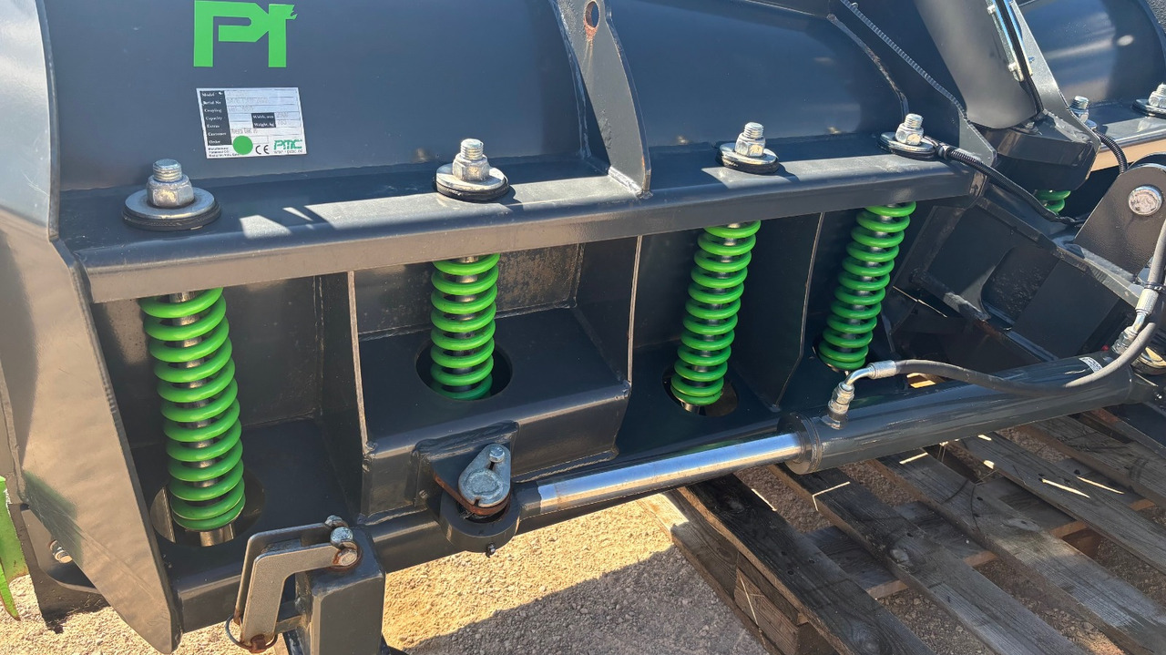 PMC VPL2900 - Snow plough for Wheel loader: picture 5 PMC VPL2900 - Snow plough for Wheel loader: picture 5