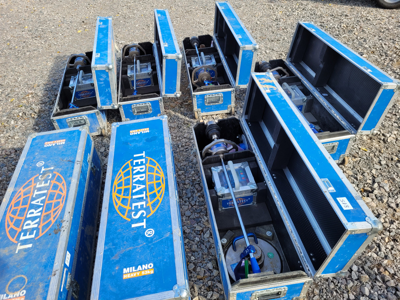 Terratest 4000 Light Weight Deflectometer - Construction equipment: picture 1 Terratest 4000 Light Weight Deflectometer - Construction equipment: picture 1