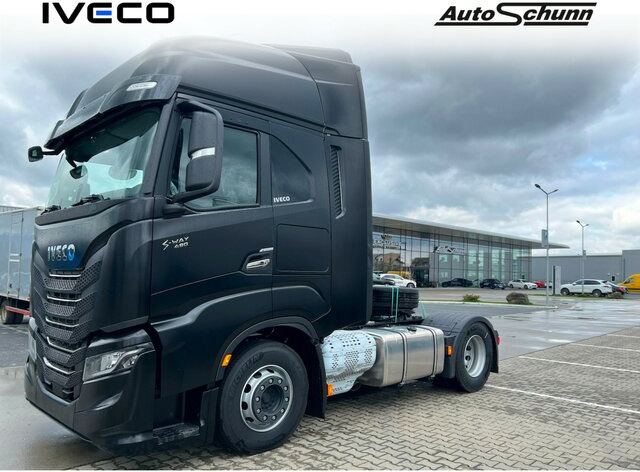 IVECO S-Way AS440S49T/P - AF4T COMFORT+AERO+ LED+NAVI... - Tractor unit: picture 1 IVECO S-Way AS440S49T/P - AF4T COMFORT+AERO+ LED+NAVI... - Tractor unit: picture 1