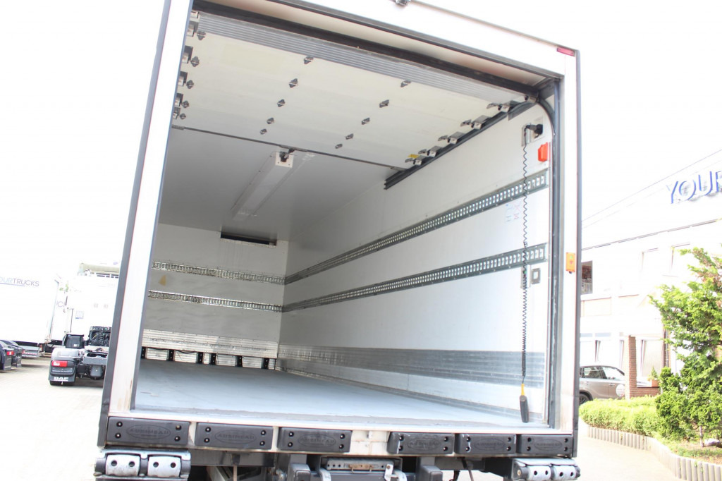 Refrigerator truck Daf LF  280 E6 Frigoblock LBW Rolltor Strom Klima: picture 15