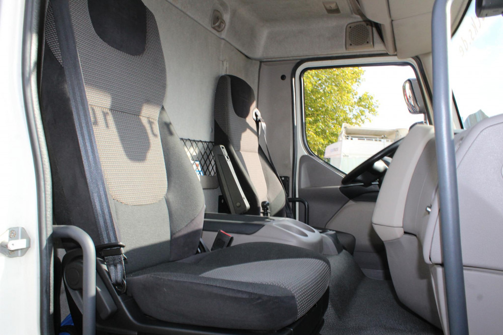 Daf LF 280 Koffer Klima LDW Rolltor LBW 149Tkm - Box truck: picture 4 Daf LF 280 Koffer Klima LDW Rolltor LBW 149Tkm - Box truck: picture 4