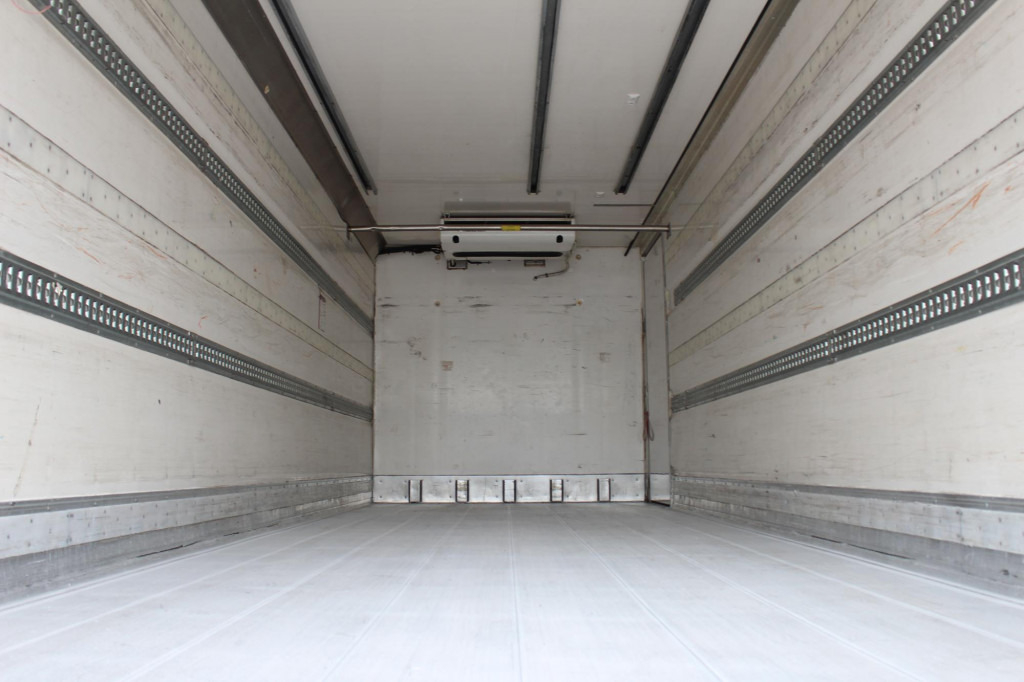 Renault D 26 Wide 280 E6 TK T1200 Spectrum Strom FRC - Refrigerator truck: picture 2 Renault D 26 Wide 280 E6 TK T1200 Spectrum Strom FRC - Refrigerator truck: picture 2