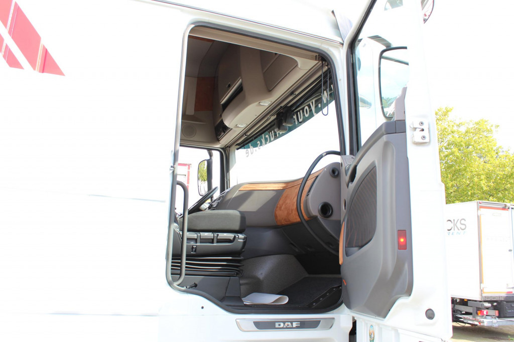 Daf 530 SSC Retarder Kühlbox 2 Tanks Standklima - Tractor unit: picture 3 Daf 530 SSC Retarder Kühlbox 2 Tanks Standklima - Tractor unit: picture 3