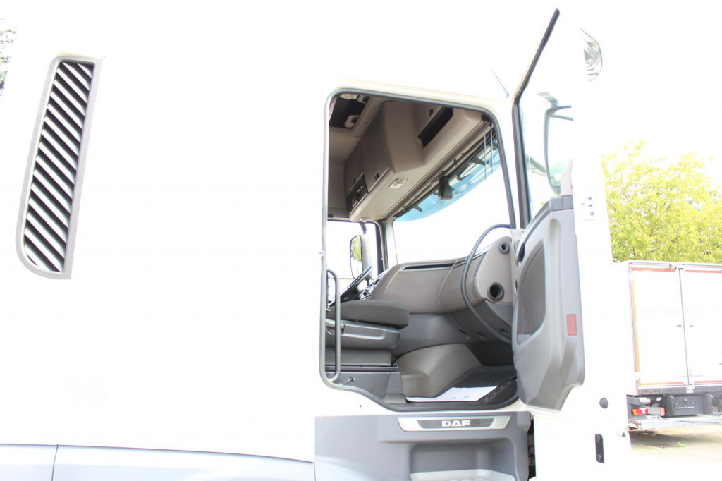 Daf XF 530 SC Retarder ACC LDW Kühlbox Vollspoiler - Tractor unit: picture 3 Daf XF 530 SC Retarder ACC LDW Kühlbox Vollspoiler - Tractor unit: picture 3