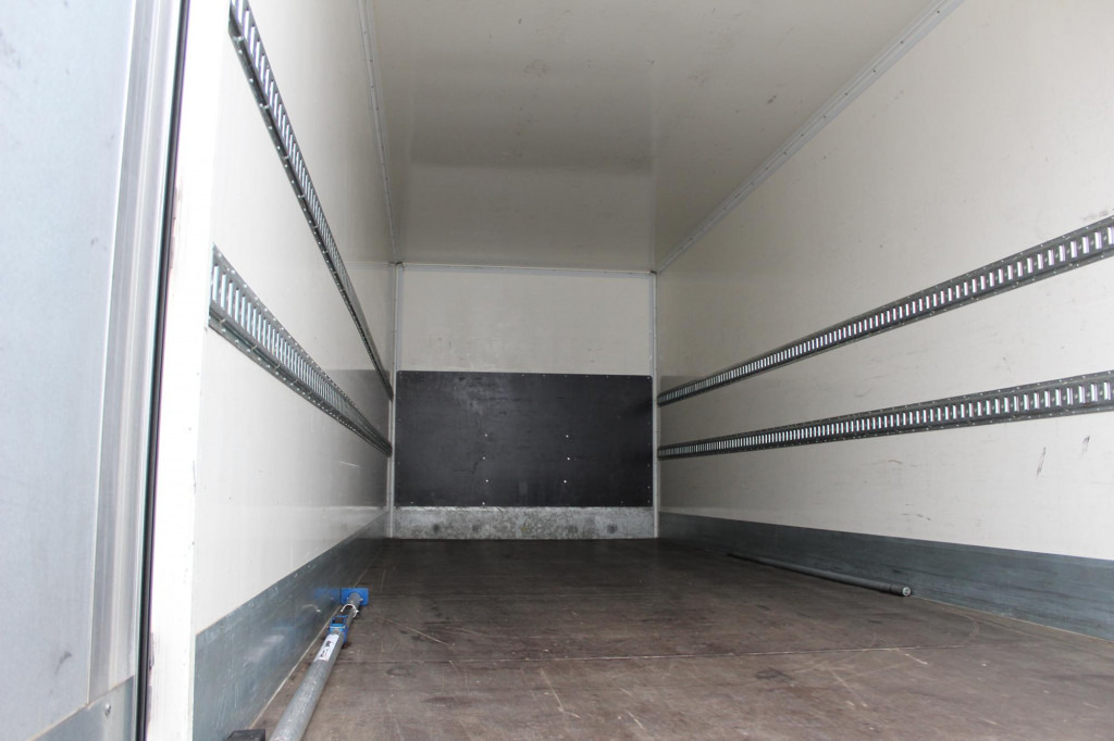 Mercedes-Benz Actros 2548 Koffer Retarder Schlafkab Kühlbox - Van: picture 4 Mercedes-Benz Actros 2548 Koffer Retarder Schlafkab Kühlbox - Van: picture 4