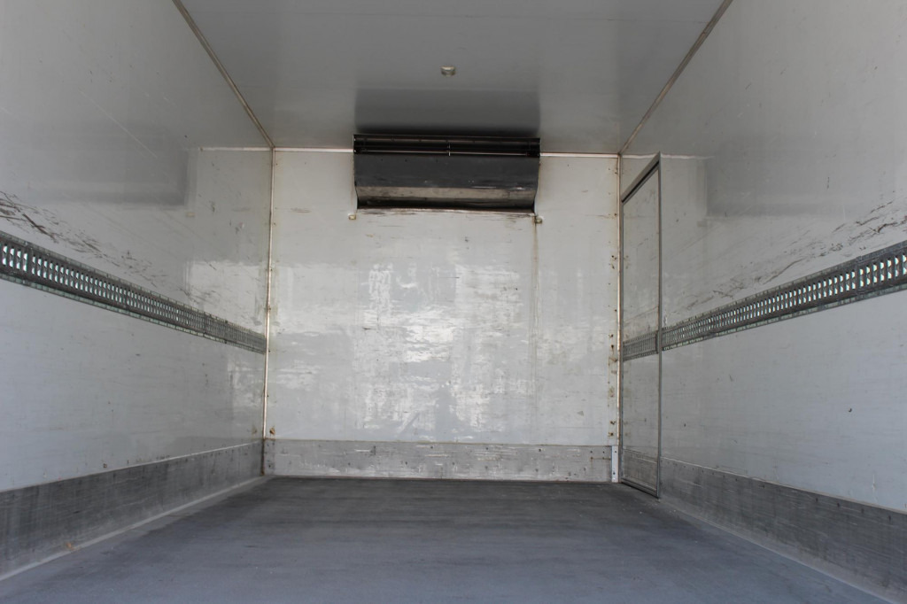 Volvo FL 260 E6  TK T800R  16t  Strom  Türen+LBW  FRC - Refrigerator truck: picture 2 Volvo FL 260 E6  TK T800R  16t  Strom  Türen+LBW  FRC - Refrigerator truck: picture 2