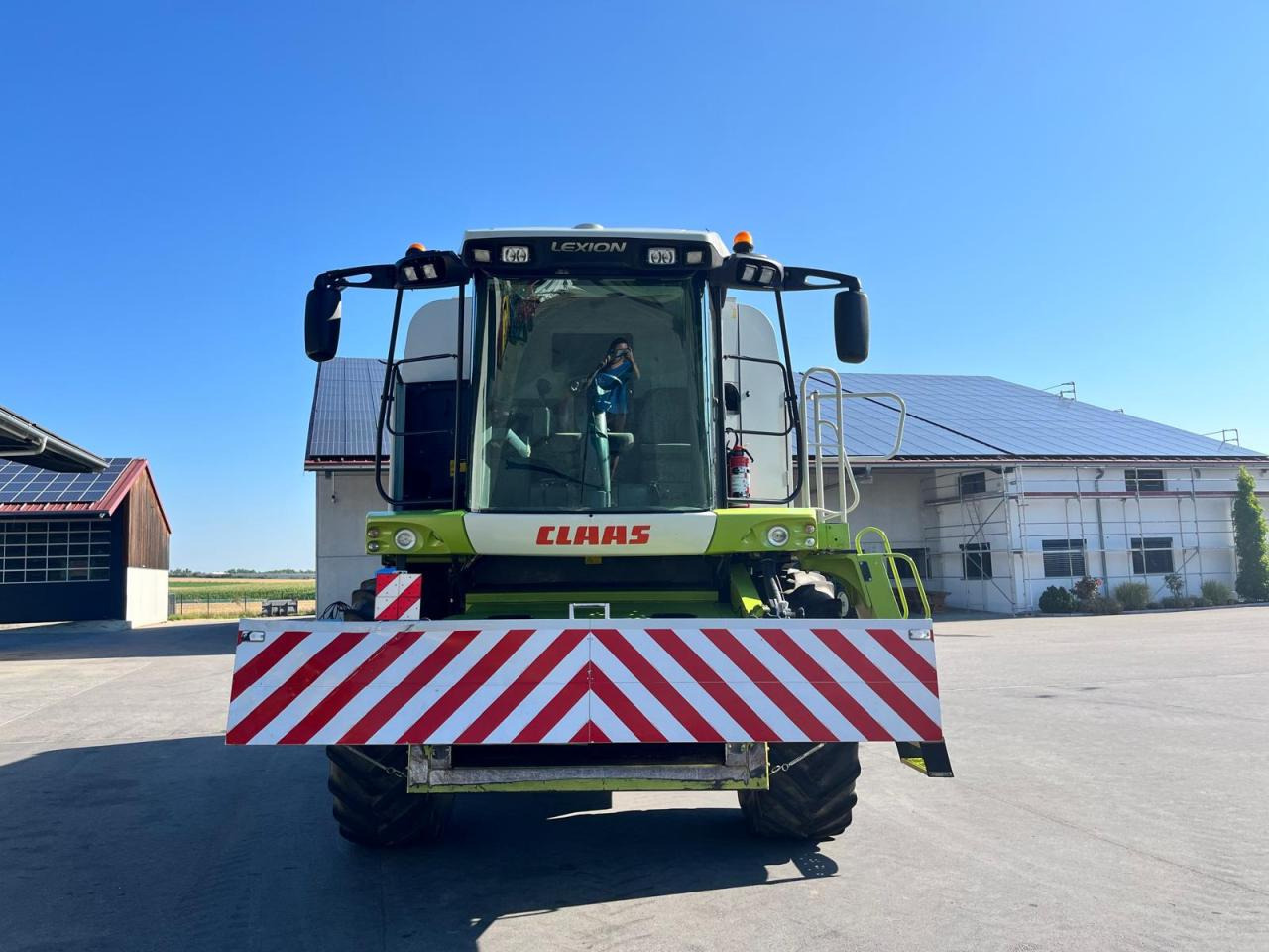 Combine harvester CLAAS Lexion 550, 3D, SW V750, Baujahr 2009: picture 9