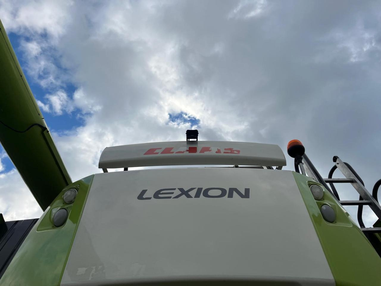 CLAAS Lexion 750 V-Kanal 3D, 30kmh, Mercedes Motor, Baujahr 2017 on lease CLAAS Lexion 750 V-Kanal 3D, 30kmh, Mercedes Motor, Baujahr 2017: picture 9