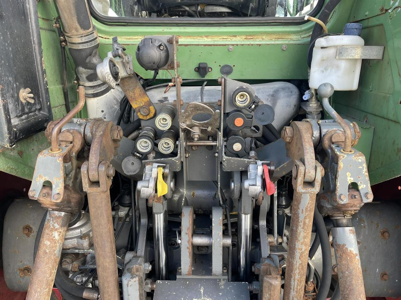 Farm tractor Fendt GTA 395 Geräteträger, Baujahr 1998: picture 10