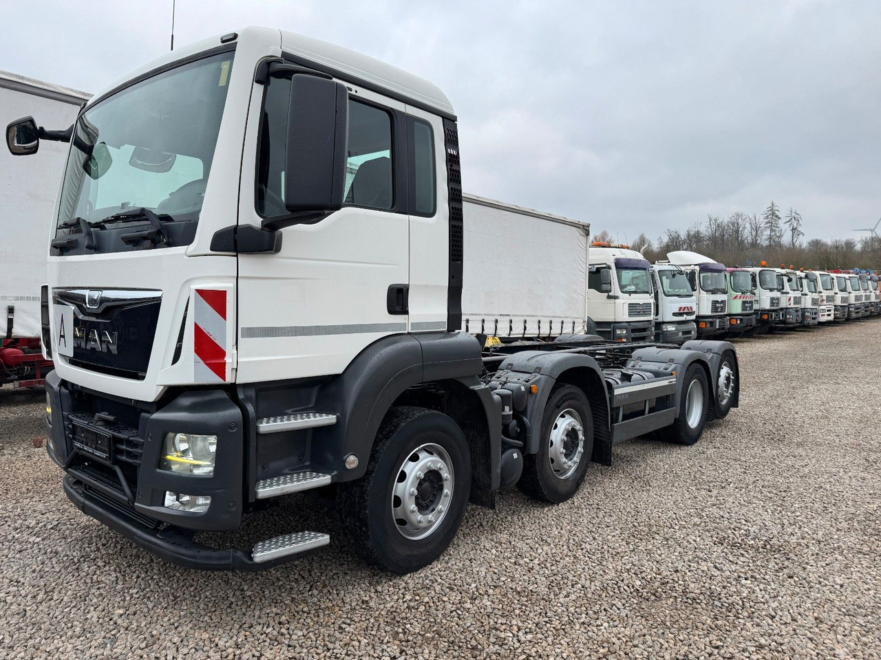 MAN 32.360 TGS 8x2 MAN 32.360 TGS 8x2 * 3 x am Lager * - Cab chassis truck: picture 1 MAN 32.360 TGS 8x2 MAN 32.360 TGS 8x2 * 3 x am Lager * - Cab chassis truck: picture 1