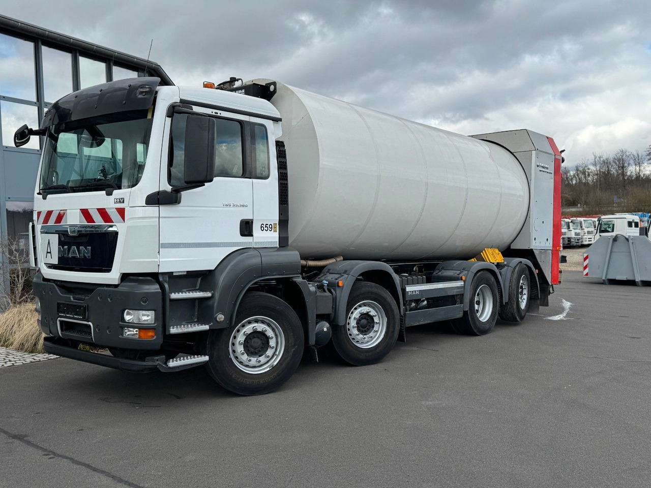 MAN TGS 32.360 8x2 Euro 5 Faun Rotopress 525 L MAN TGS 32.360 8x2 Euro 5 Faun Rotopress 525 L - Garbage truck: picture 1 MAN TGS 32.360 8x2 Euro 5 Faun Rotopress 525 L MAN TGS 32.360 8x2 Euro 5 Faun Rotopress 525 L - Garbage truck: picture 1