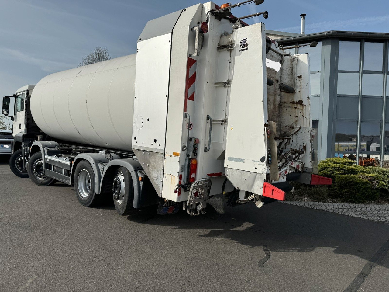 MAN TGS 32.360 8x2 Euro 6 Faun Rotopress 525 L MAN TGS 32.360 8x2 Euro 6 Faun Rotopress 525 L - Garbage truck: picture 4 MAN TGS 32.360 8x2 Euro 6 Faun Rotopress 525 L MAN TGS 32.360 8x2 Euro 6 Faun Rotopress 525 L - Garbage truck: picture 4