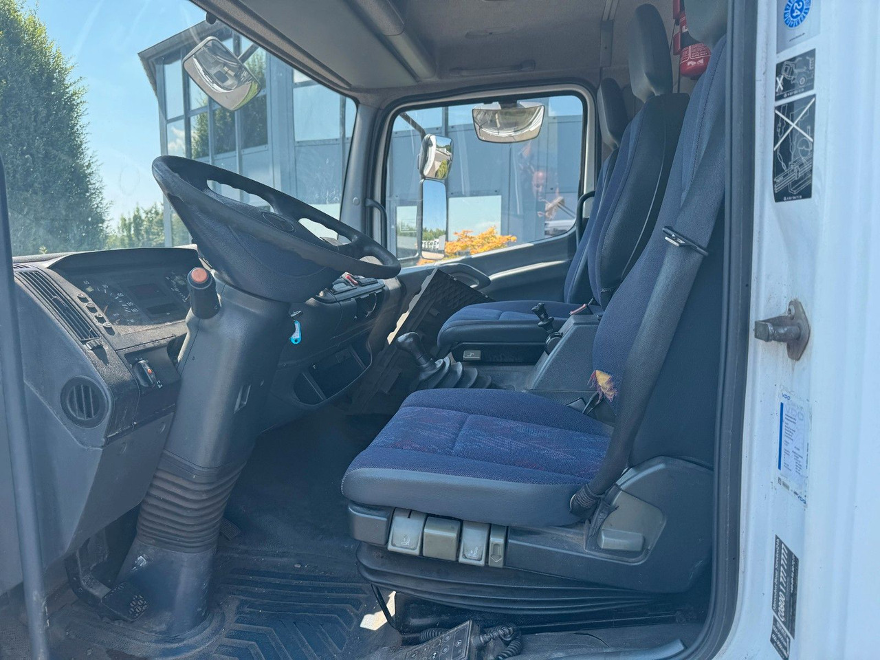 Mercedes-Benz 818 Koffer / LBW / AHK + DL - Box van: picture 4 Mercedes-Benz 818 Koffer / LBW / AHK + DL - Box van: picture 4