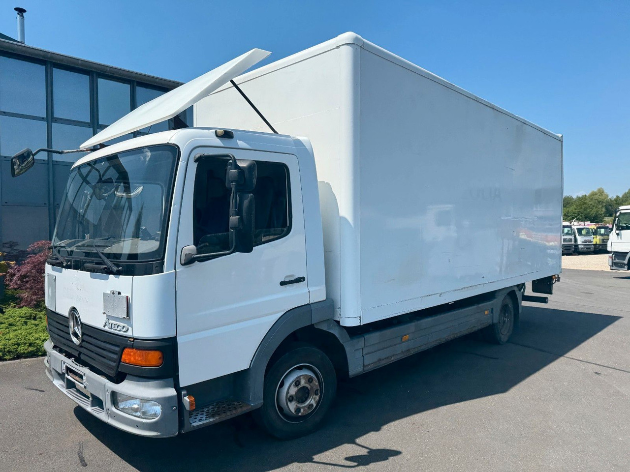Box van Mercedes-Benz 818 Koffer / LBW / AHK + DL: picture 12