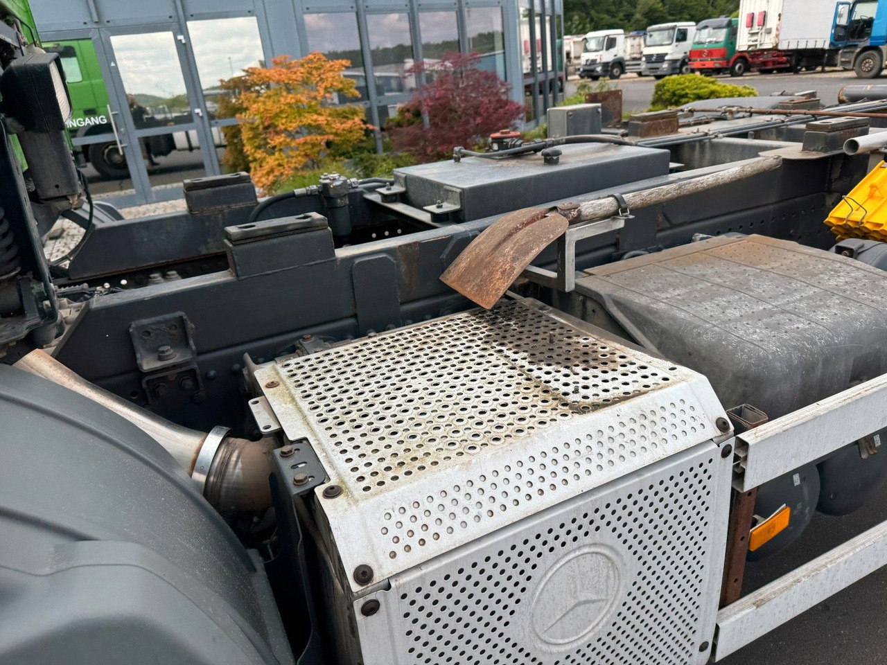 Mercedes-Benz Actros 1832 MP 3 Kipperfahrgestell + Klima - Cab chassis truck: picture 4 Mercedes-Benz Actros 1832 MP 3 Kipperfahrgestell + Klima - Cab chassis truck: picture 4