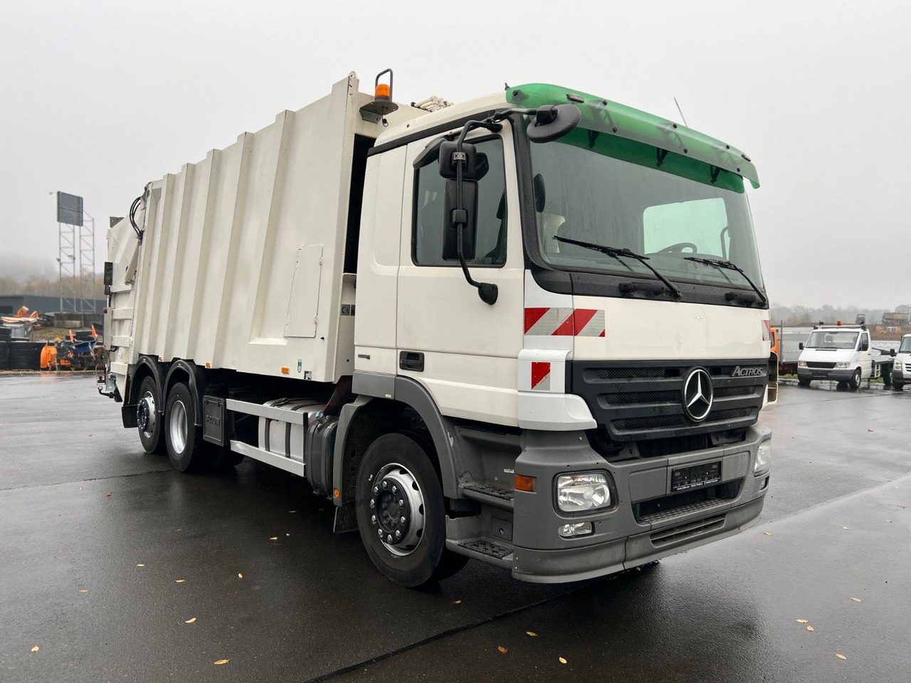 Mercedes-Benz Actros 2532 6x2 Faun Vario 524 Euro 5 Mercedes-Benz Actros 2532 6x2 Faun Vario 524 Euro 5 - Garbage truck: picture 3 Mercedes-Benz Actros 2532 6x2 Faun Vario 524 Euro 5 Mercedes-Benz Actros 2532 6x2 Faun Vario 524 Euro 5 - Garbage truck: picture 3