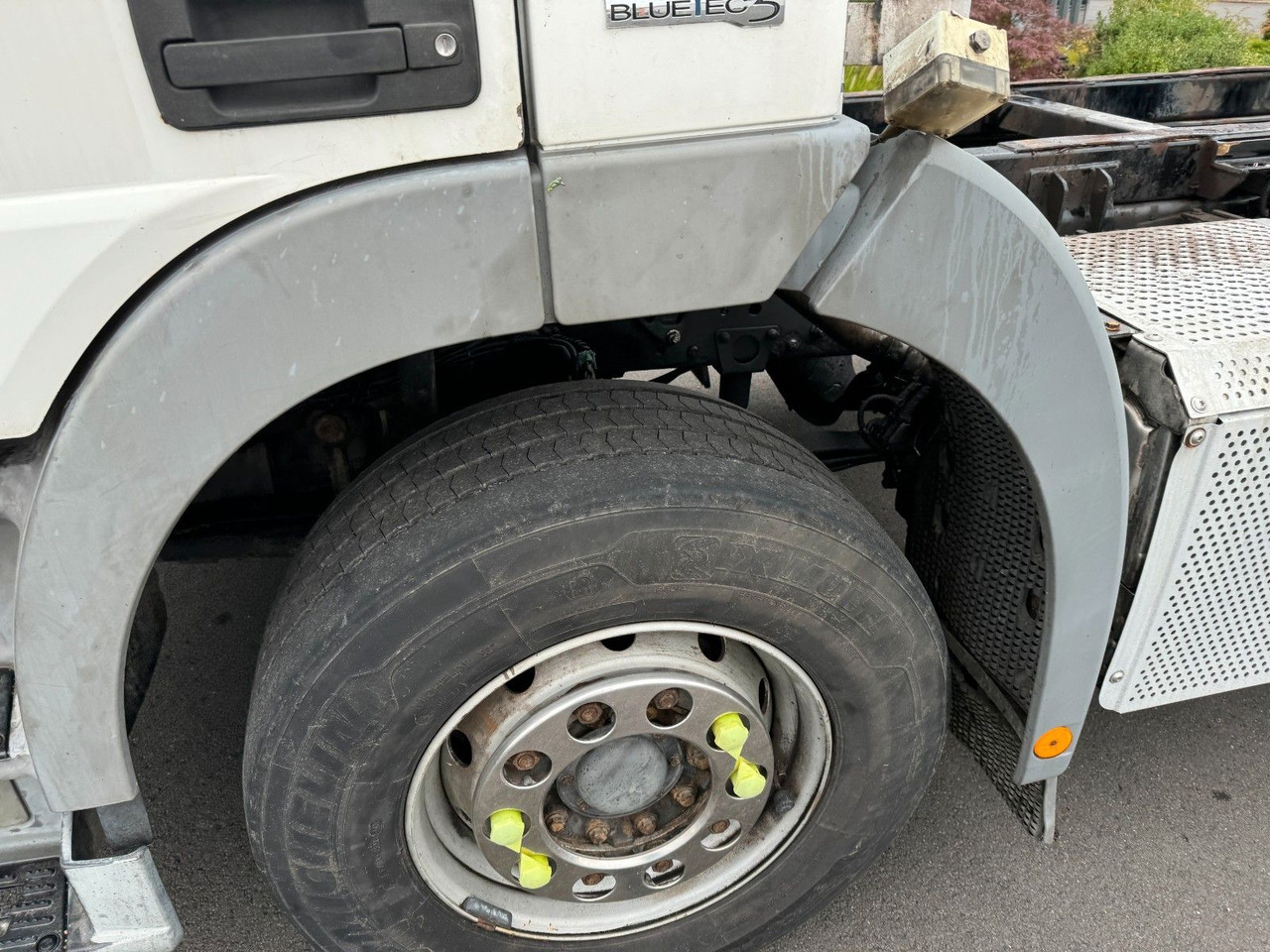 Mercedes-Benz Actros 2532 6x2 MP 3 Fahrgestell Mercedes-Benz Actros 2532 6x2 MP 3 Fahrgestell - Cab chassis truck: picture 2 Mercedes-Benz Actros 2532 6x2 MP 3 Fahrgestell Mercedes-Benz Actros 2532 6x2 MP 3 Fahrgestell - Cab chassis truck: picture 2