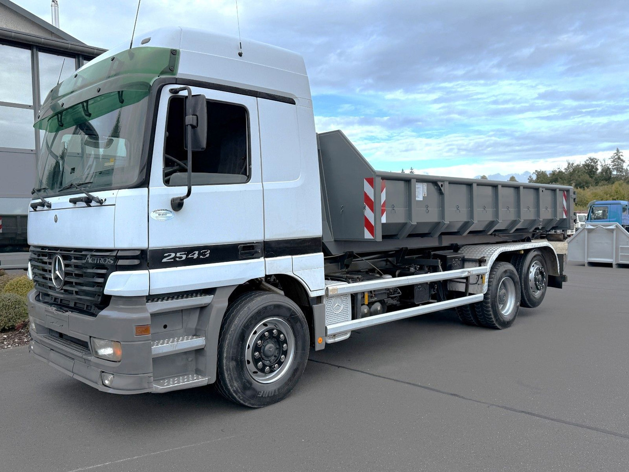 Mercedes-Benz Actros 2543 6x2 Klima + Kupplung - Hook lift truck: picture 1 Mercedes-Benz Actros 2543 6x2 Klima + Kupplung - Hook lift truck: picture 1