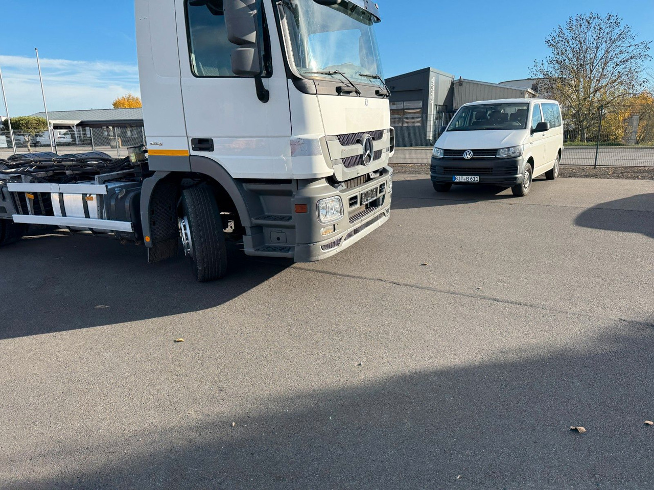 Mercedes-Benz Actros MP 3 2532 6x2 Euro 5 - Cab chassis truck: picture 4 Mercedes-Benz Actros MP 3 2532 6x2 Euro 5 - Cab chassis truck: picture 4