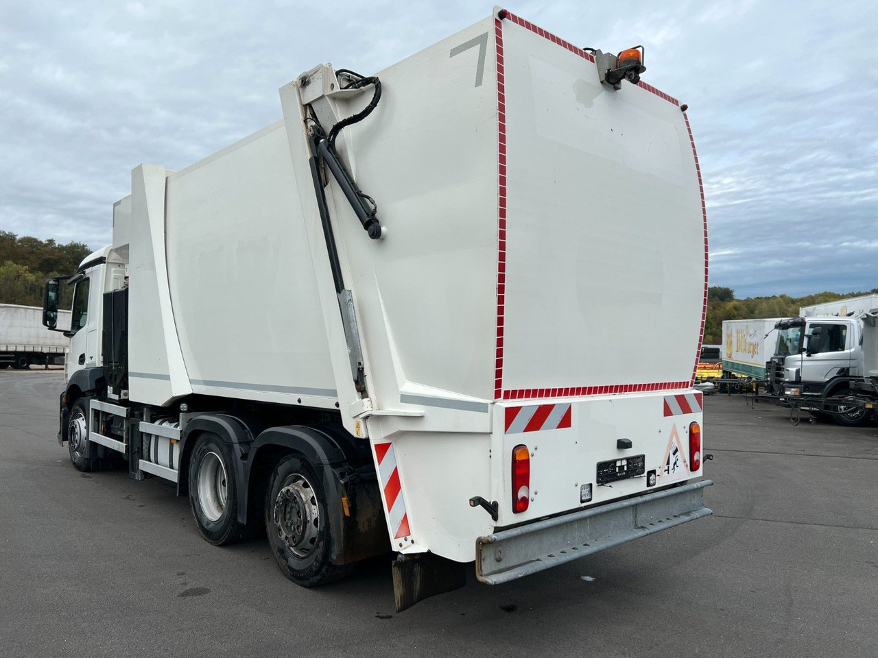 Mercedes-Benz Antos 2533 6x2 Seitenlader Faun Sidepress Mercedes-Benz Antos 2533 6x2 Seitenlader Faun Sidepress - Garbage truck: picture 4 Mercedes-Benz Antos 2533 6x2 Seitenlader Faun Sidepress Mercedes-Benz Antos 2533 6x2 Seitenlader Faun Sidepress - Garbage truck: picture 4