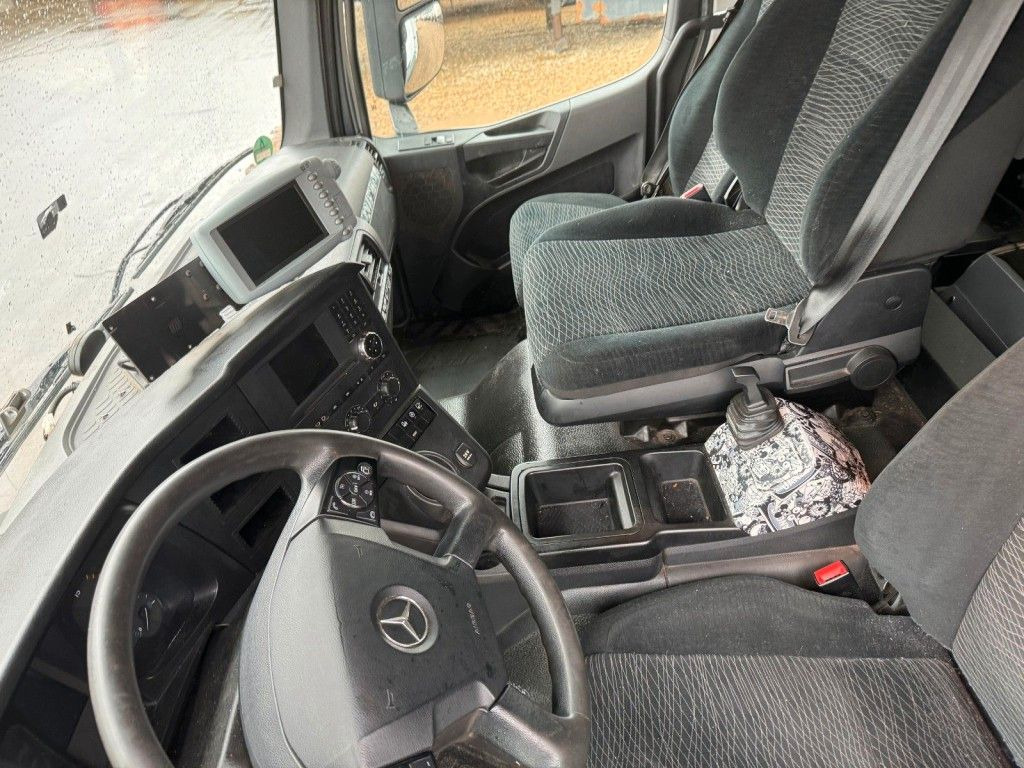Mercedes-Benz Arocs 3243 8x2 Faun Variopress II 528 V19 Mercedes-Benz Arocs 3243 8x2 Faun Variopress II 528 V19 - Garbage truck: picture 4 Mercedes-Benz Arocs 3243 8x2 Faun Variopress II 528 V19 Mercedes-Benz Arocs 3243 8x2 Faun Variopress II 528 V19 - Garbage truck: picture 4