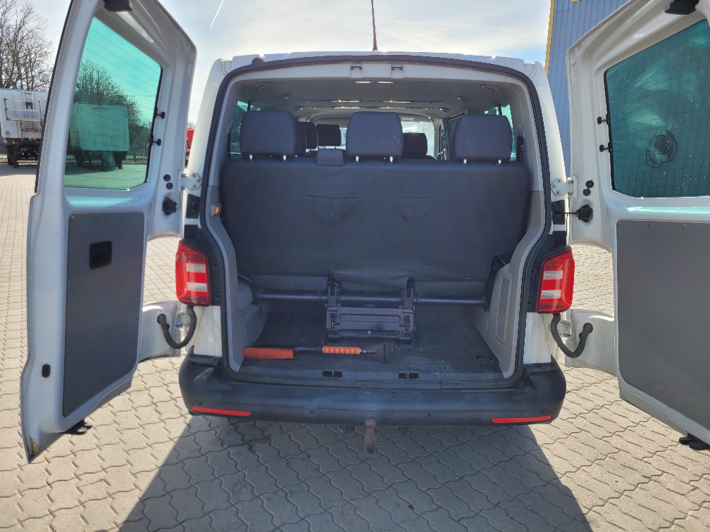 VOLKSWAGEN CARAVELLE T6, KLIIMA; 1.2017; EURO 6; 9 seats - Passenger van: picture 5 VOLKSWAGEN CARAVELLE T6, KLIIMA; 1.2017; EURO 6; 9 seats - Passenger van: picture 5