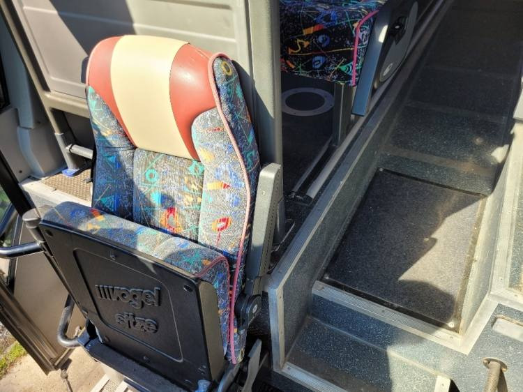 VOLVO B12M BERKHOF AXIAL70 MOTORHOME KLIMA 3.2003  on lease VOLVO B12M BERKHOF AXIAL70 MOTORHOME KLIMA 3.2003: picture 12