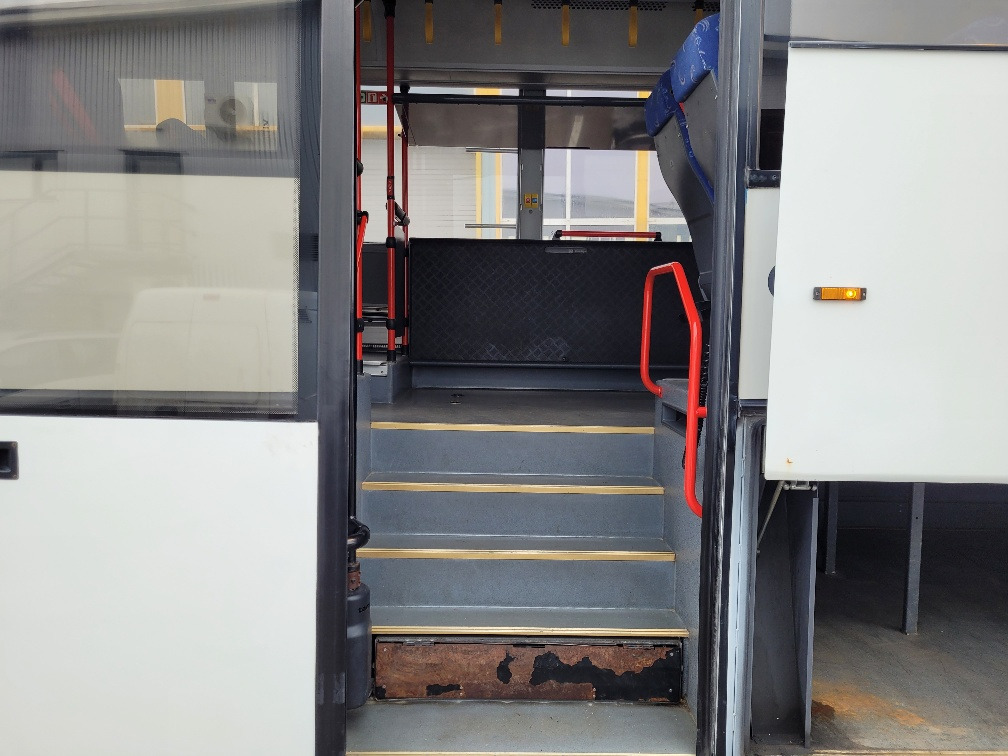 Suburban bus VOLVO B9R VEST HORISONT, KLIIMA, 7.2012, EURO 5, HANDICAP LIFT, 45 seats, 12,7m: picture 9
