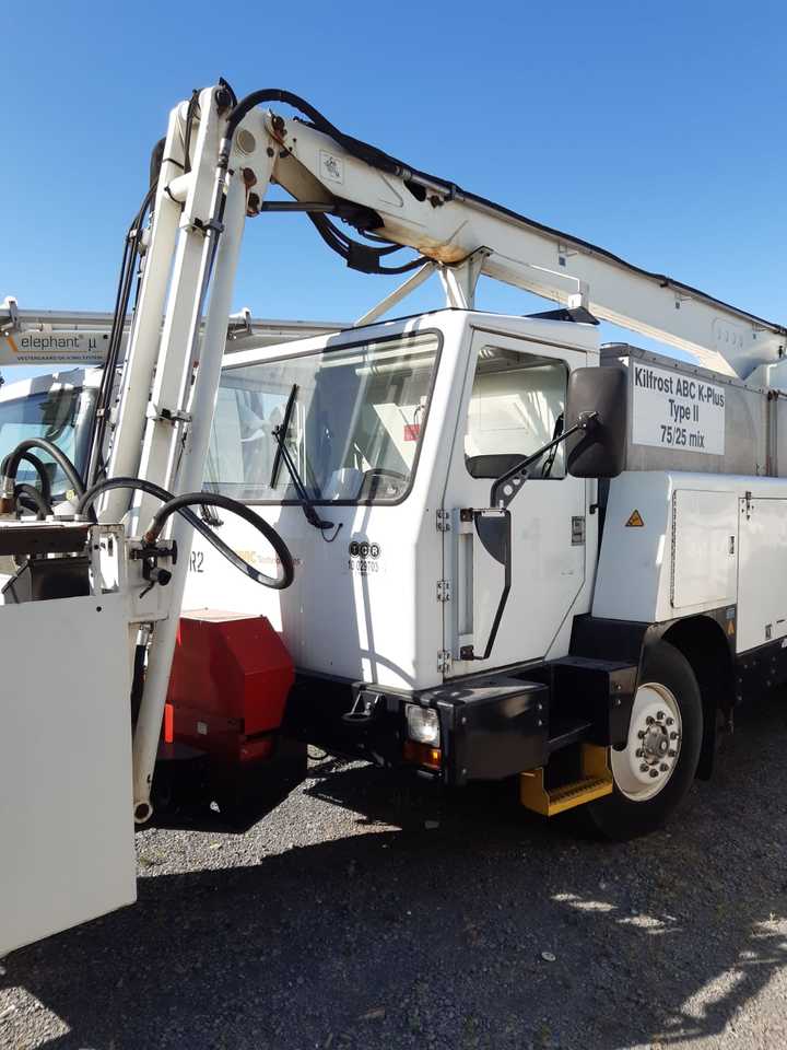 FMC Deicer Tempest 2 - Aircraft deicer: picture 5 FMC Deicer Tempest 2 - Aircraft deicer: picture 5