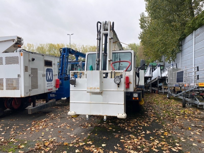 JBT Deicer Tempest 2 - Aircraft deicer: picture 1 JBT Deicer Tempest 2 - Aircraft deicer: picture 1