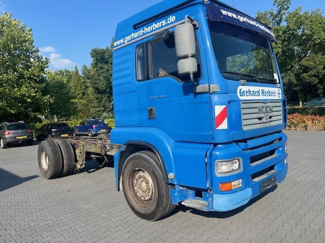 MAN TGA 18.480 MAN TGA 18.480 - Cab chassis truck: picture 2 MAN TGA 18.480 MAN TGA 18.480 - Cab chassis truck: picture 2