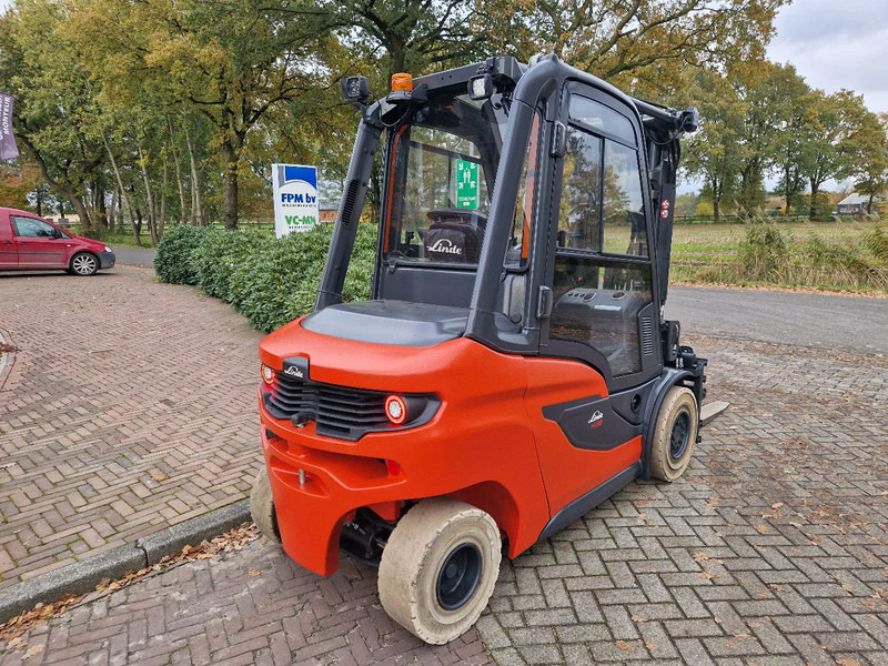 Linde H35D-01 - Forklift: picture 5 Linde H35D-01 - Forklift: picture 5