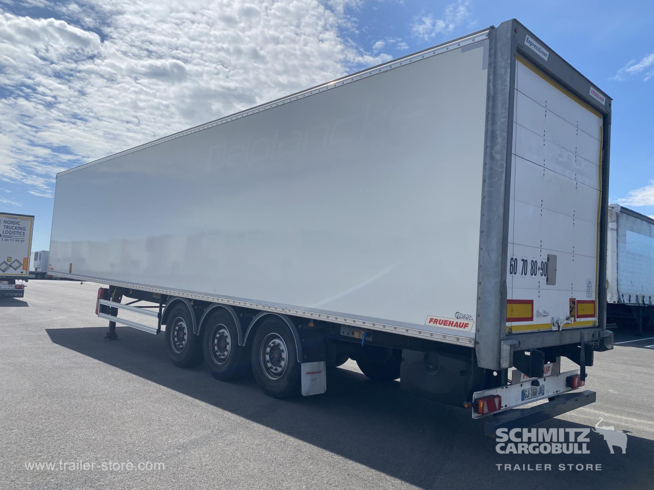 FRUEHAUF Dryfreight Standard Roller shutter door - Closed box semi-trailer: picture 5 FRUEHAUF Dryfreight Standard Roller shutter door - Closed box semi-trailer: picture 5