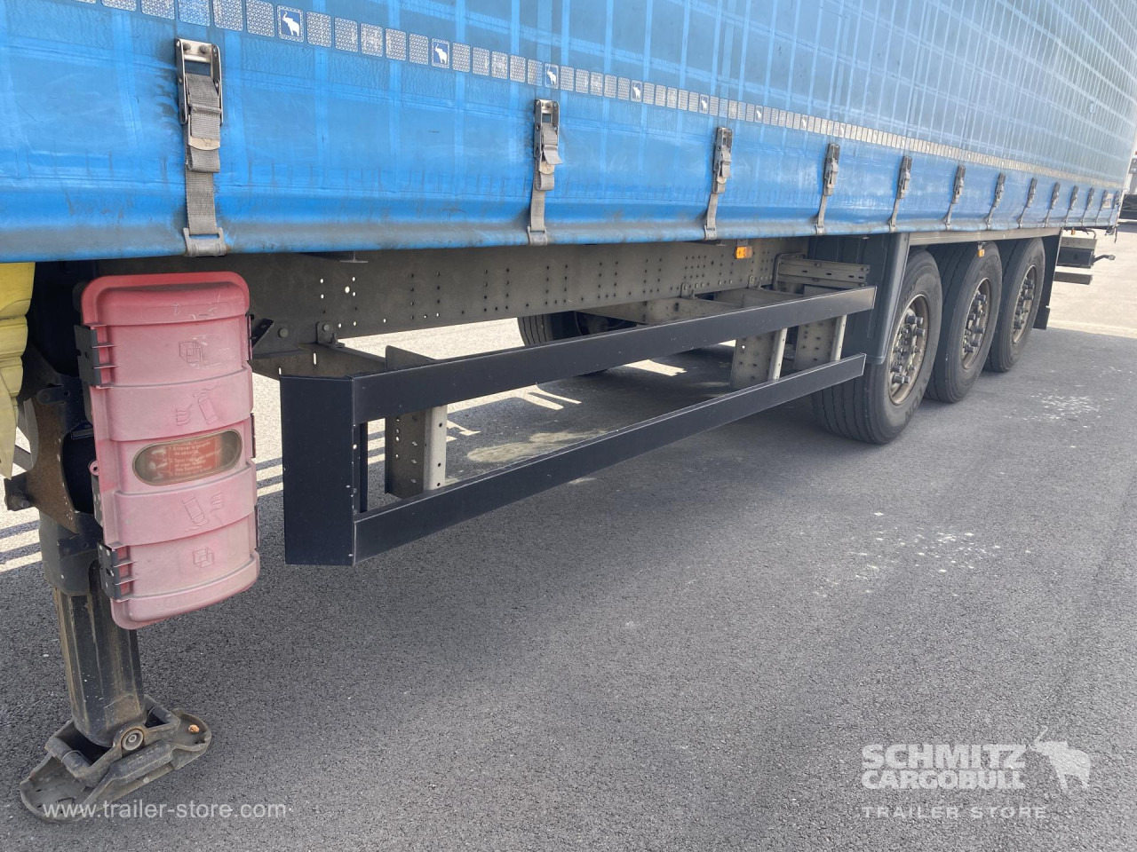SCHMITZ Curtainsider Standard - Curtainsider semi-trailer: picture 3 SCHMITZ Curtainsider Standard - Curtainsider semi-trailer: picture 3
